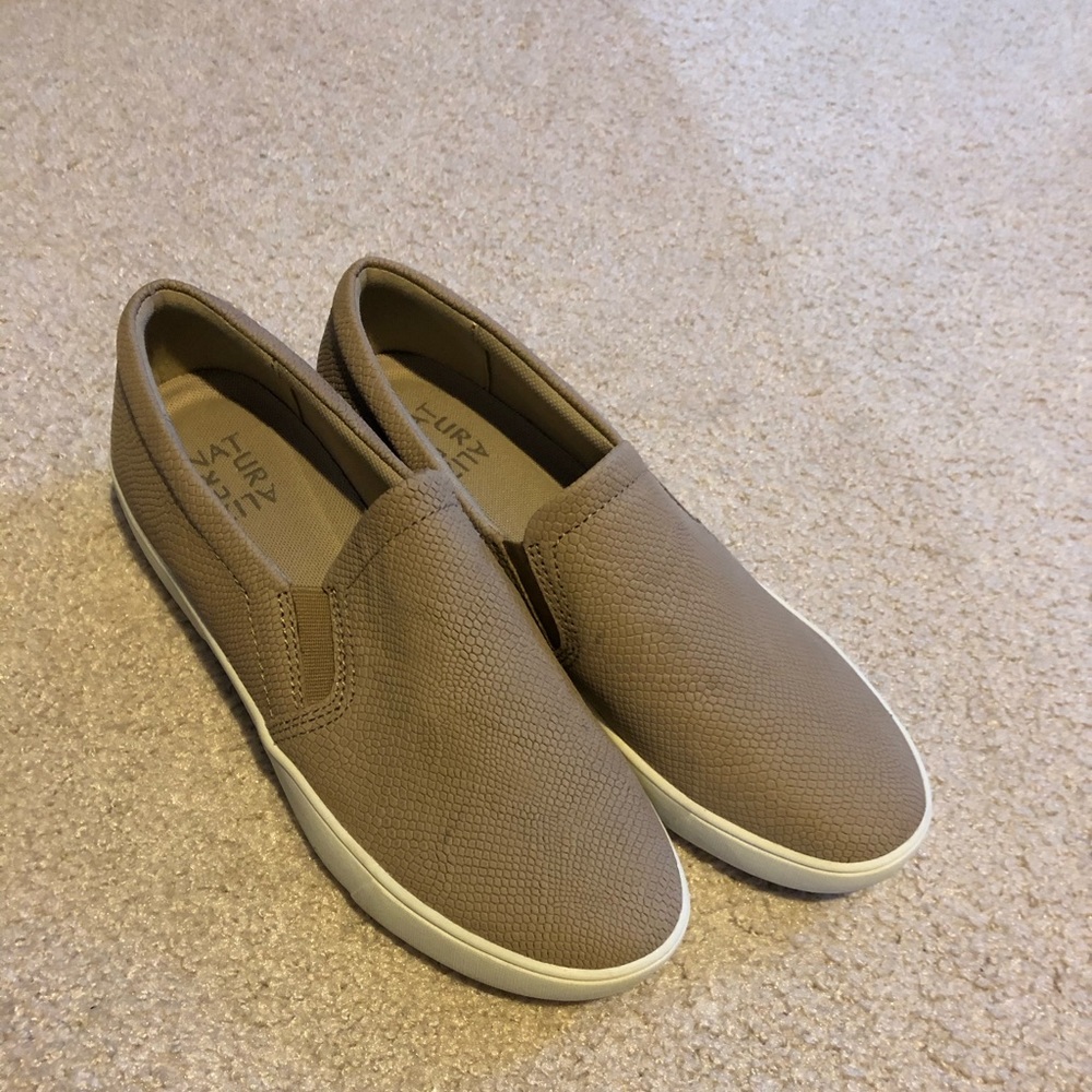Naturalizer shoe